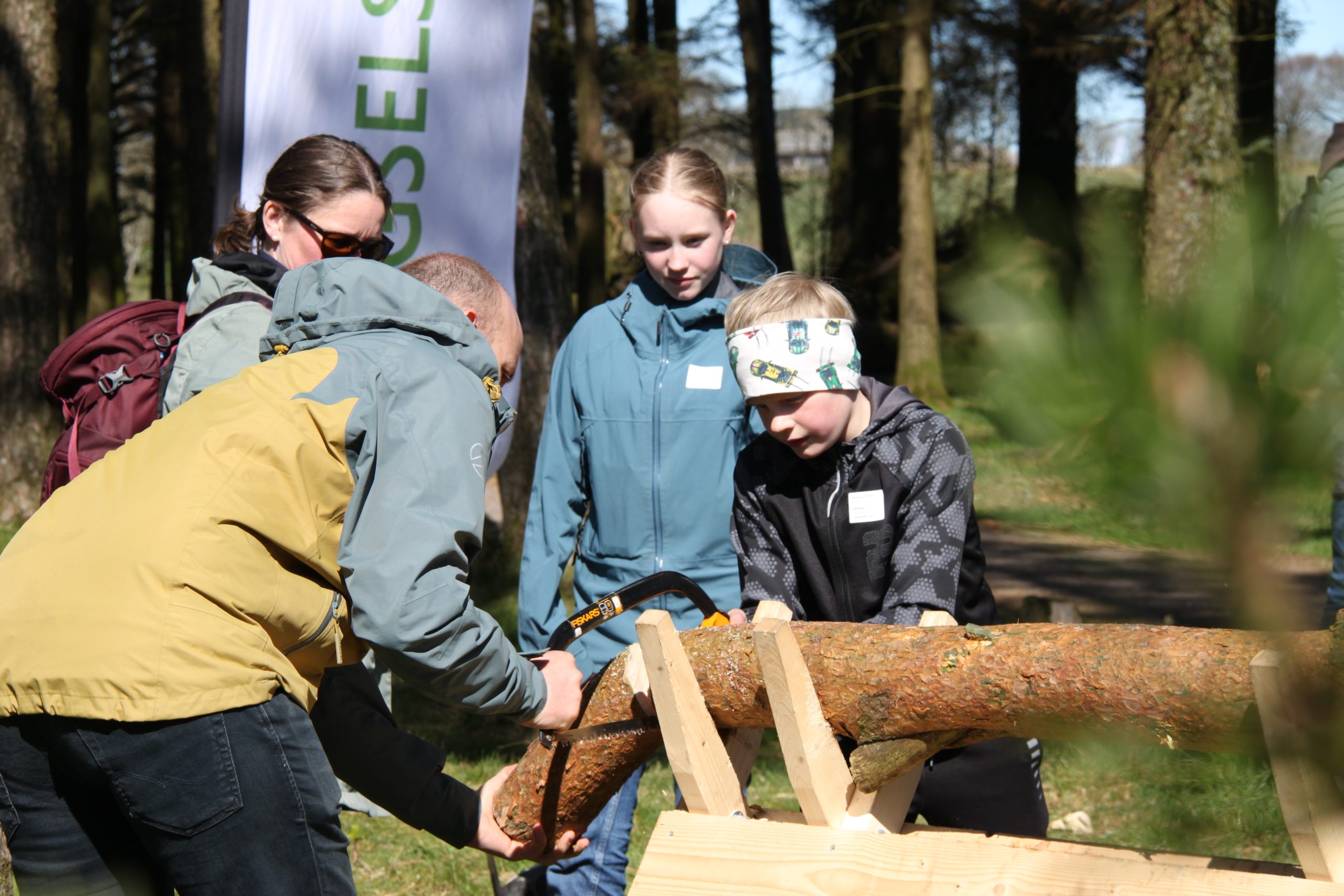 Familiedag i skogen
